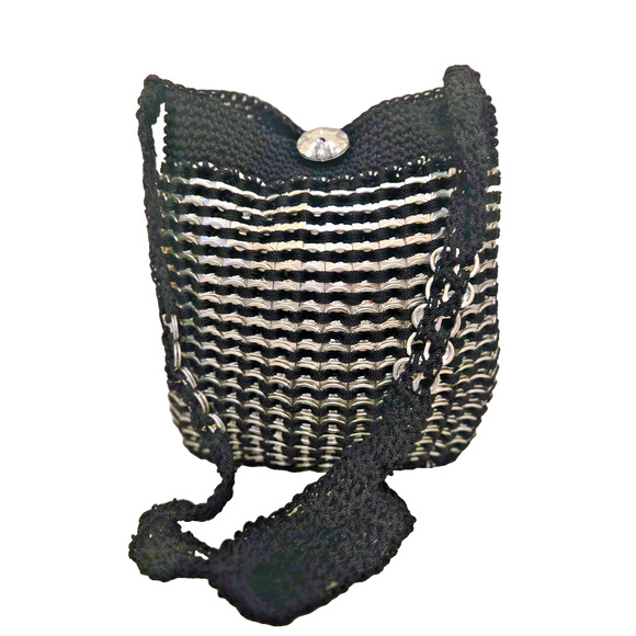 Soda Pop Tabs and Crochet black silver crossbody handbag purse - Picture 1 of 12